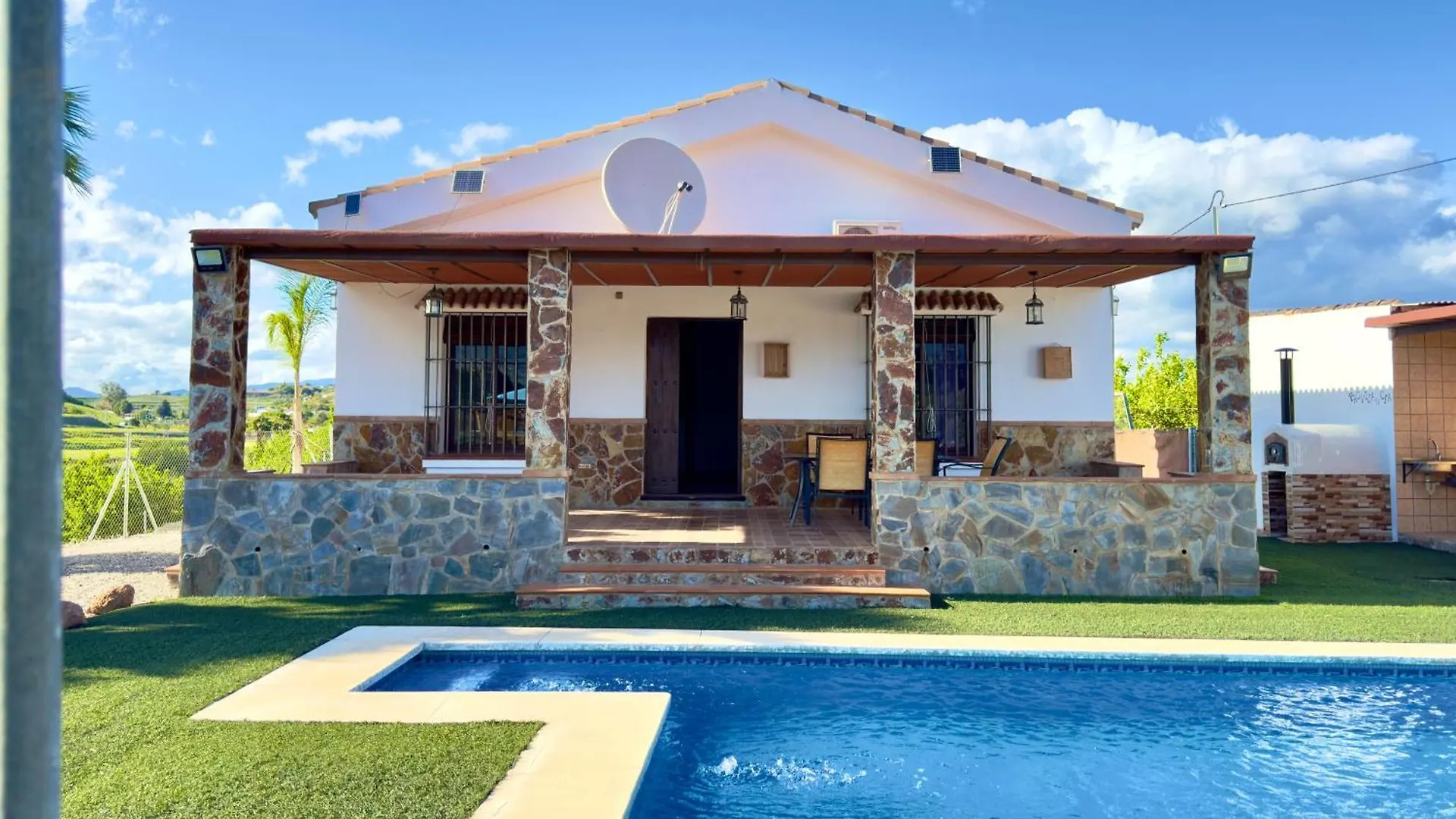 Finca Macias 卡塔马 0*,